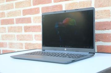 Laptop HP 15,6"-AMD 3020e