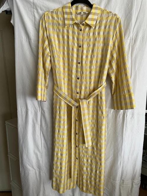 Jurk Xandres - Mt 42, Kleding | Dames, Jurken, Zo goed als nieuw, Maat 42/44 (L), Geel, Onder de knie, Ophalen of Verzenden