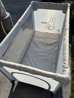 Compact verstelbaar reisbedje met extra matras en lakenset, Ophalen, Zo goed als nieuw, Reisbedje