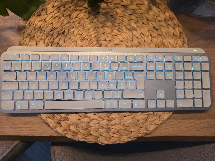 LOGITECH draadloos toetsenbord MX Keys S Azerty, Computers en Software, Toetsenborden, Gebruikt, Azerty, Draadloos, Ergonomisch