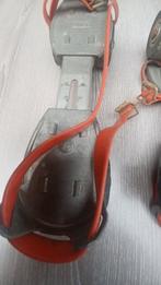 paar oude vintage metalen vastgebonden rolschaatsen, Ophalen, Verstelbaar, Gebruikt, Kinderen