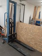 Gerbeur manuel à refaire, Zakelijke goederen, Machines en Bouw | Heftrucks en Intern transport, Ophalen