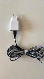 Geweldige oplader voor iPhone of iPad. 3 m kabel als nieuw, Telecommunicatie, Mobiele telefoons | Telefoon-opladers, Ophalen, Zo goed als nieuw