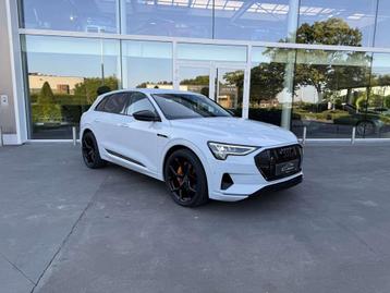 Audi e-tron 55 QUATTRO 408PK * BLACK PACK * HEAD UP * CAM * beschikbaar voor biedingen