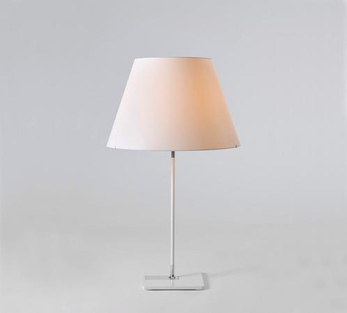 Lampe de table design One Medium, Maison & Meubles, Lampes | Lampes de table, Neuf, Moins de 50 cm, Synthétique, Métal, Enlèvement