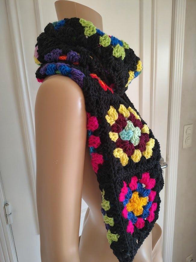 Lange granny square sjaal, Vêtements | Femmes, Bonnets, Écharpes & Gants, Écharpe, Envoi