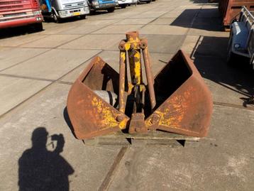 Diversen graafknijper beschikbaar voor biedingen