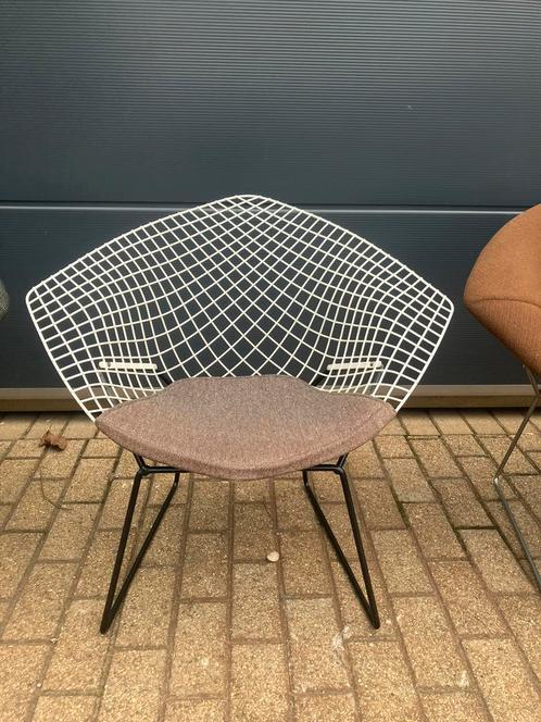 Originele Knoll Bertoia Diamond chair Black/White, Huis en Inrichting, Zetels | Voetbanken en poefs, Ophalen of Verzenden