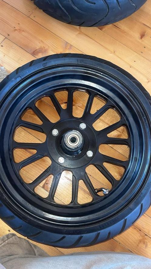 12 inch velgen en banden, Fietsen en Brommers, Brommeronderdelen | Algemeen, Gebruikt, Overige typen, Ophalen