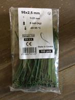 Groene tyraps, kabelbinders, Ophalen