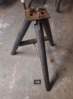 Stevige metalen poot - driepikkel, Enlèvement, Utilisé