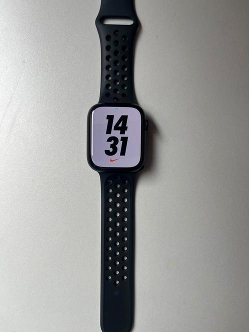 Montre Nike Apple Series 7 45 mm neuve !, Bijoux, Sacs & Beauté, Montres de sport, Neuf, iOS, Distance, Bandage calorique, État