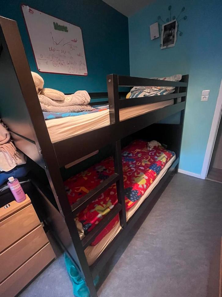 Lits superposés en bois massif 110€, Enfants & Bébés, Chambre d'enfant | Lits superposés & Lits mezzanines, Utilisé, Lits superposés