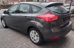 Ford Focus (ECOBOOST) 1.0l Essence Euro 6b de 2015, Auto's, Focus, Stof, 4 cilinders, 5 deurs