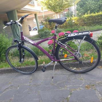 Fiets van 28 inch en 21 versnellingen beschikbaar voor biedingen