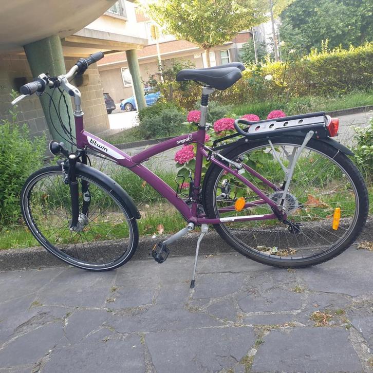 Fiets van 28 inch en 21 versnellingen, Fietsen en Brommers, Fietsen | Dames | Sportfietsen en Toerfietsen, Zo goed als nieuw