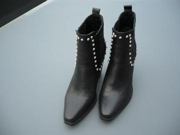 zwarte enkellaarzen leder beschikbaar voor biedingen