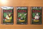 Red Logo Jungle Booster Packs (Artset) Ultra Rare, Hobby en Vrije tijd, Verzamelkaartspellen | Pokémon, Nieuw, Ophalen of Verzenden