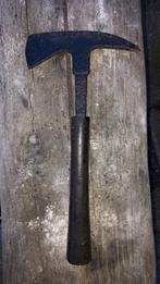 Britse brandweer bijl, Enlèvement