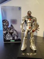 Cyborg Kotobukiya artfx+ - New 52 Justice League 1/10, Comme neuf, Animal, Enlèvement ou Envoi