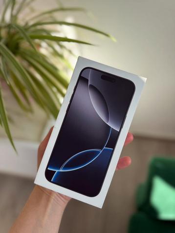 Iphone 16 pro max 256 gb NIEUW IN DOOS beschikbaar voor biedingen