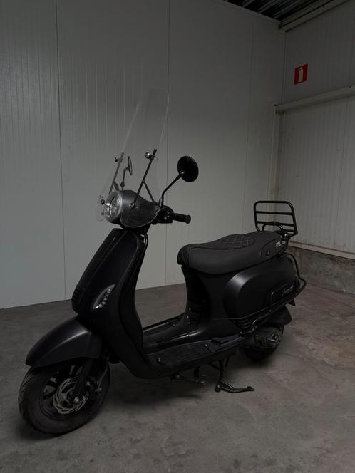 GTS Toscana Dynamic 2021 C Full Option - 11500 Km, Fietsen en Brommers, Scooters | Overige merken, Ophalen