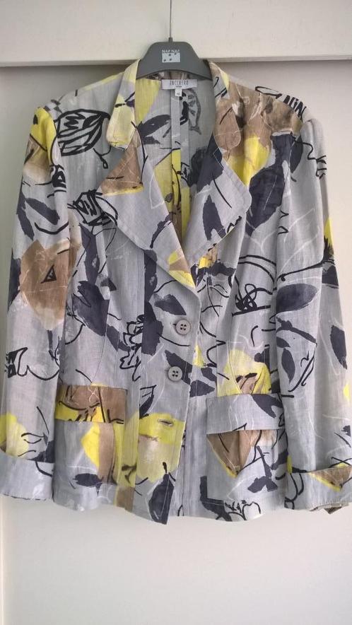 *JASJE ZUCCHERO* zgan, Kleding | Dames, Jasjes, Kostuums en Pakken, Zo goed als nieuw, Jasje, Maat 38/40 (M), Grijs, Verzenden