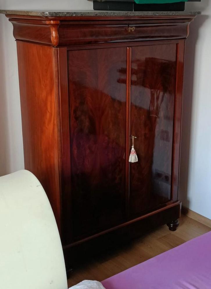 19e eeuwse lakenkast, Antiek en Kunst, Antiek | Meubels | Kasten, Ophalen