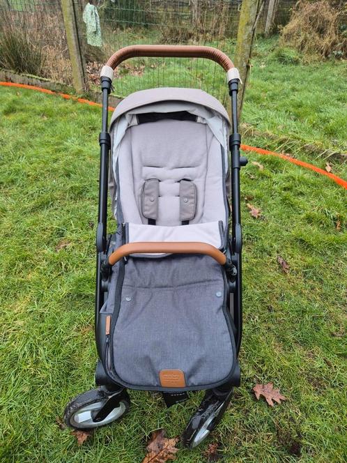 Mutsy Nio buggy, Kinderen en Baby's, Buggy's, Gebruikt, Regenhoes, Voetenzak, Ophalen