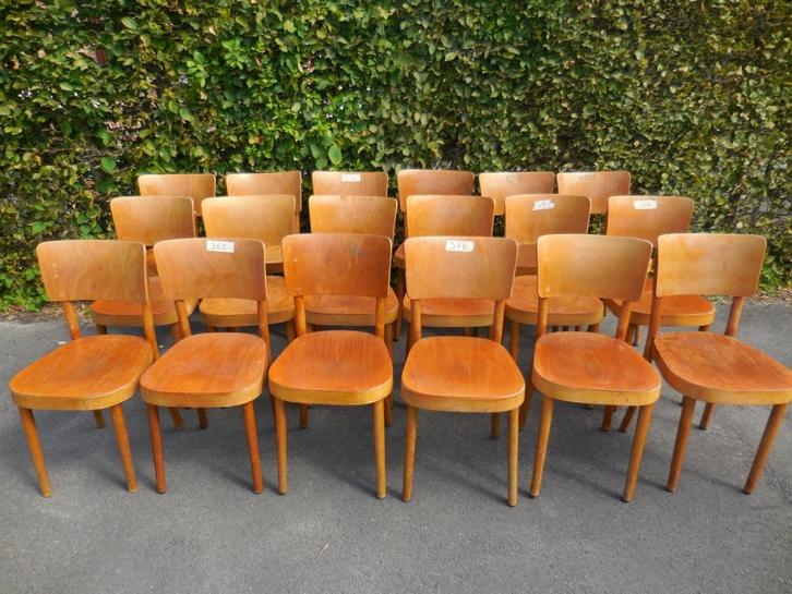 18 Thonet stoelen jaren 1960, Antiek en Kunst, Antiek | Meubels | Stoelen en Sofa's, Ophalen