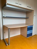 Bureau et armoire (opt. Table de nuit et armoire à étagères), Enfants & Bébés, Enlèvement, Armoire