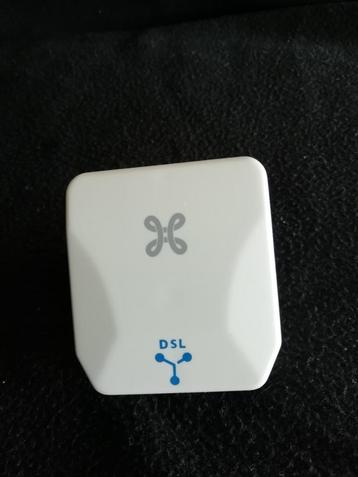 Splitter ADSL , 2 stuks beschikbaar voor biedingen