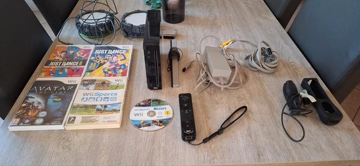 Nintendo Wii set, Games en Spelcomputers, Spelcomputers | Nintendo Wii, Zo goed als nieuw, Met 1 controller, Met games, Ophalen of Verzenden
