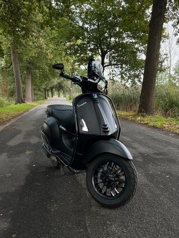 Vespa Sprint Notte full option  beschikbaar voor biedingen