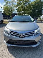 Toyota Avensis Combi 1.8 Multidrive S Executive, Auto's, Toyota, Euro 5, Avensis, Zwart, 4 cilinders