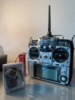 Futaba télécommande, Enlèvement