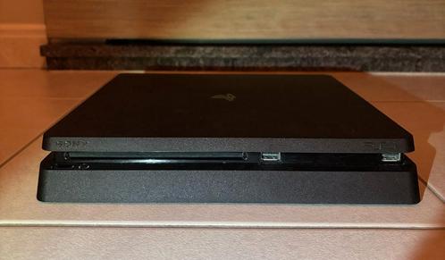 Playstation 4, Games en Spelcomputers, Spelcomputers | Sony PlayStation 4, Zo goed als nieuw, Ophalen