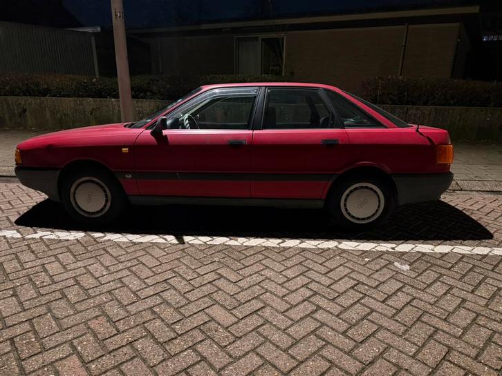 Audi 80 bj 1989 1800cc, Auto's, Audi, Particulier, Benzine, Handgeschakeld, Rood, Ophalen