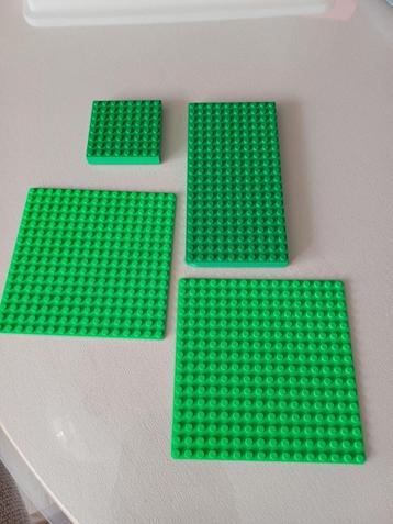 lego 4 groene bouwplaten zie beschrijving en objecten beschikbaar voor biedingen