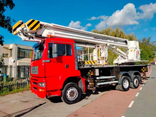 Bronto skylift 28-2T1 28 m hi lift hoogwerker MAN TGA 26., Zakelijke goederen, Machines en Bouw | Liften, Steigers en Ladders
