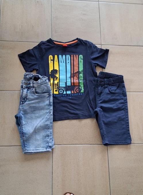 shirt en 2 bermuda's   7 jaar, Kinderen en Baby's, Kinderkleding | Maat 122, Zo goed als nieuw, Jongen, Setje, Ophalen of Verzenden
