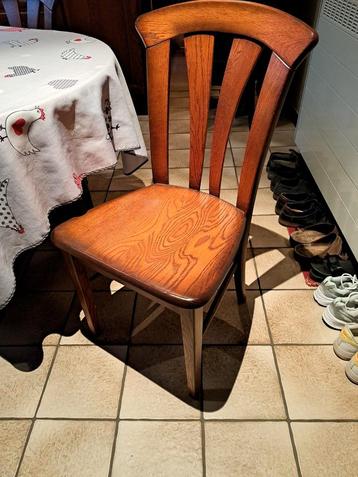 6 Stoelen beschikbaar voor biedingen