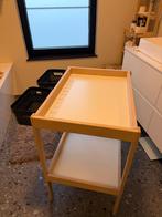 Verzorgingstafel met kussen en mandjes., Kinderen en Baby's, Badjes en Verzorging, Ophalen, Zo goed als nieuw