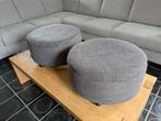 set van 2 poefs, Maison & Meubles, Canapés | Repose-pieds & Poufs, Enlèvement, Utilisé, Rond, Tissus