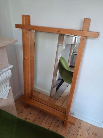 Vintage scandinavische spiegel beschikbaar voor biedingen