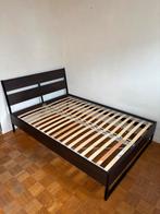 IKEA tweepersoonsbed + matras 140 x 200, Huis en Inrichting, Slaapkamer | Bedden, Ophalen, Overige materialen, Zwart, 140 cm