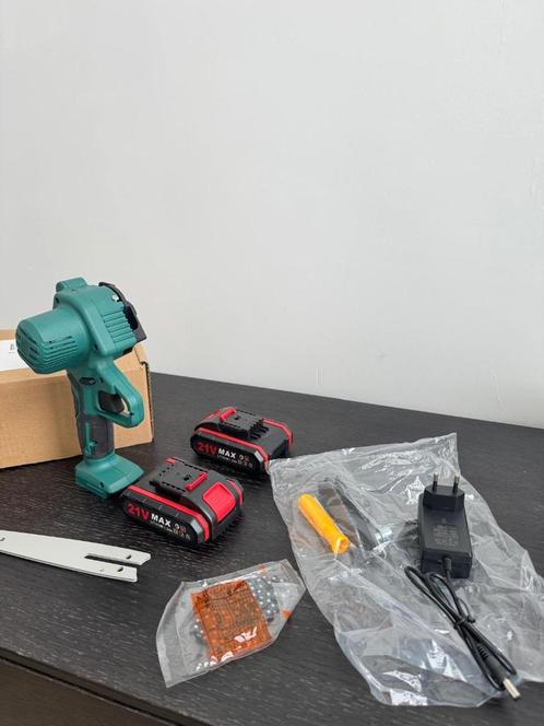 Mini tronçpnneuse sans fil 21V - neuve et complète, Doe-het-zelf en Bouw, Gereedschap | Zaagmachines, Nieuw, Kettingzaag, Ophalen of Verzenden