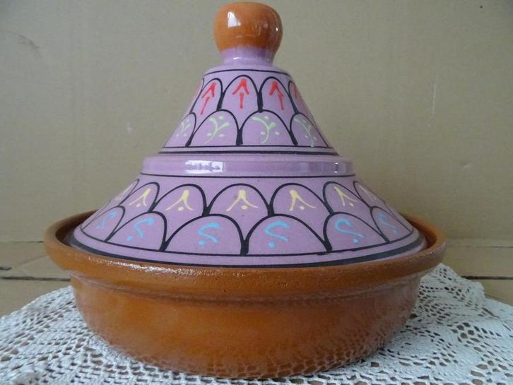 Tajine aardewerk tajine 27cm doorsnede Marokkaanse tajine, Huis en Inrichting, Keuken | Potten en Pannen, Zo goed als nieuw, Overige typen