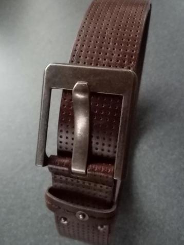 nieuw bruin riem 75cm , ceintuur breedte 4cm beschikbaar voor biedingen