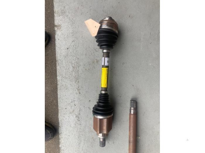 Aandrijfas links-voor van een Mercedes Sprinter, Auto-onderdelen, Remmen en Aandrijving, Mercedes-Benz, Gebruikt, 3 maanden garantie